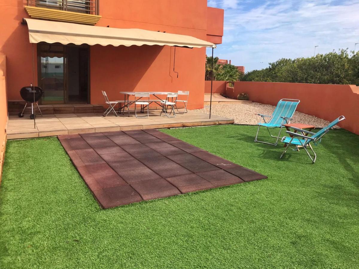 Beautiful Apartment In La Tejita With Pool Granadilla De Abona Kültér fotó