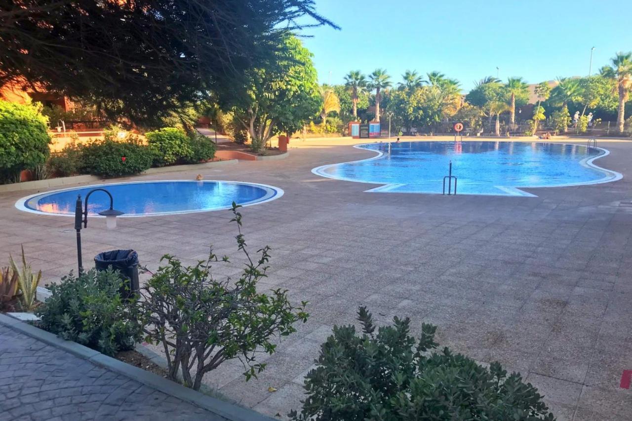 Beautiful Apartment In La Tejita With Pool Granadilla De Abona Kültér fotó